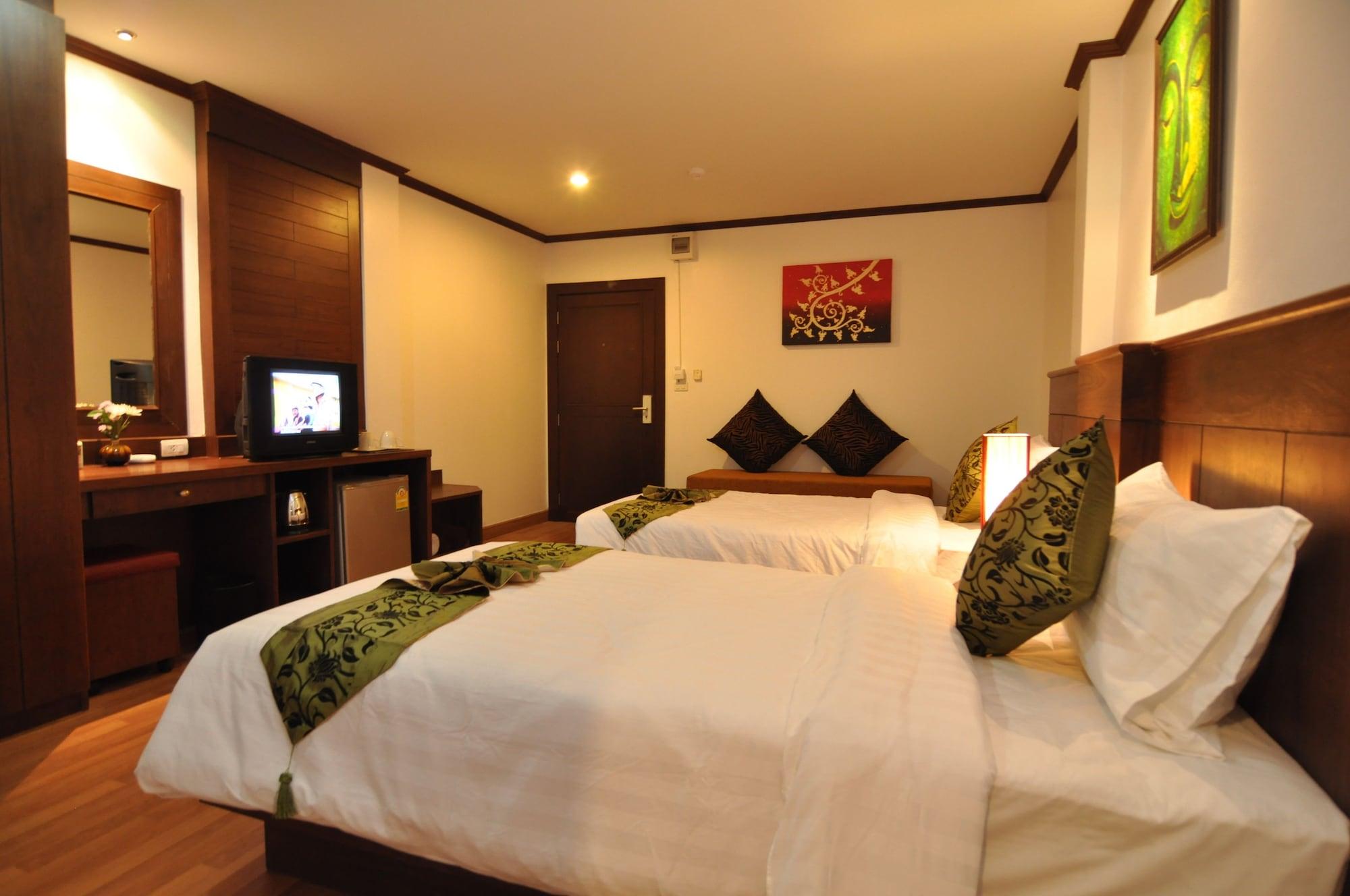 Hemingway'S Hotel Patong Екстер'єр фото
