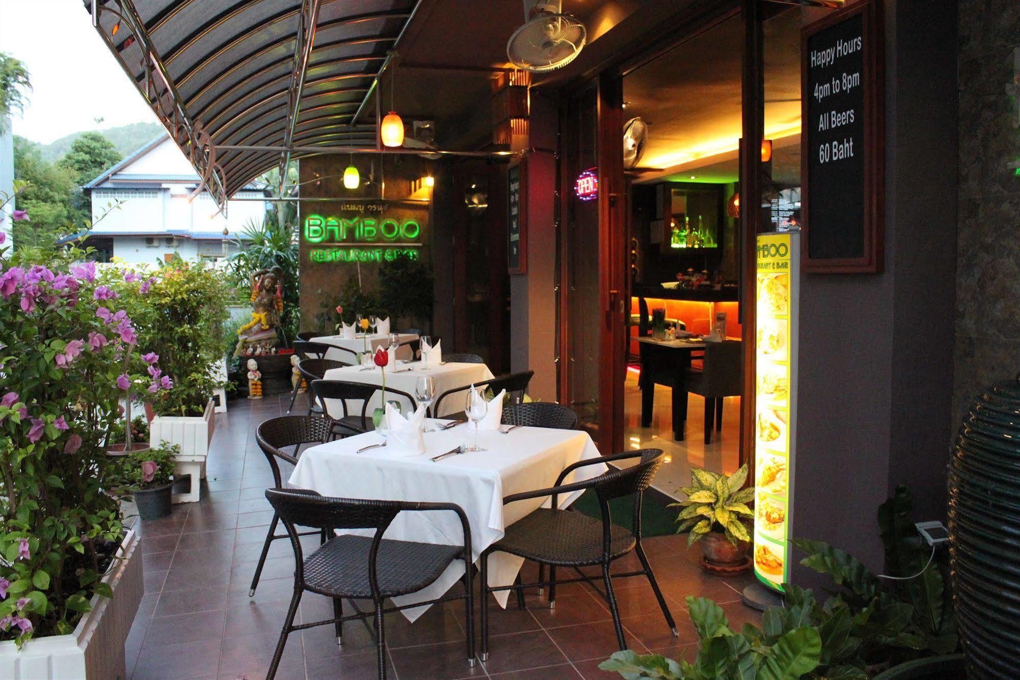 Hemingway'S Hotel Patong Екстер'єр фото