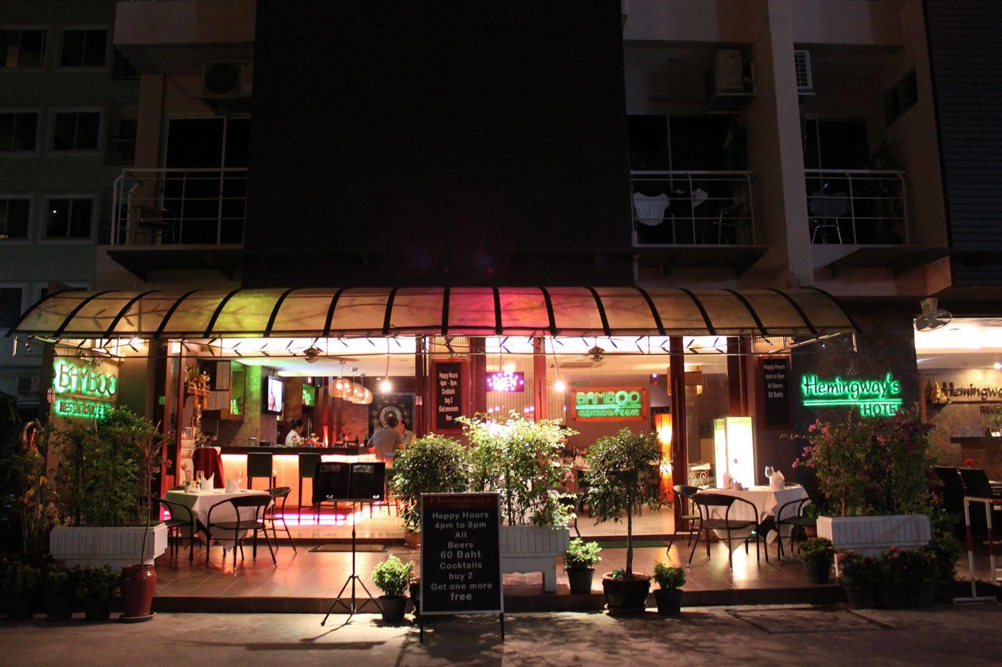 Hemingway'S Hotel Patong Екстер'єр фото